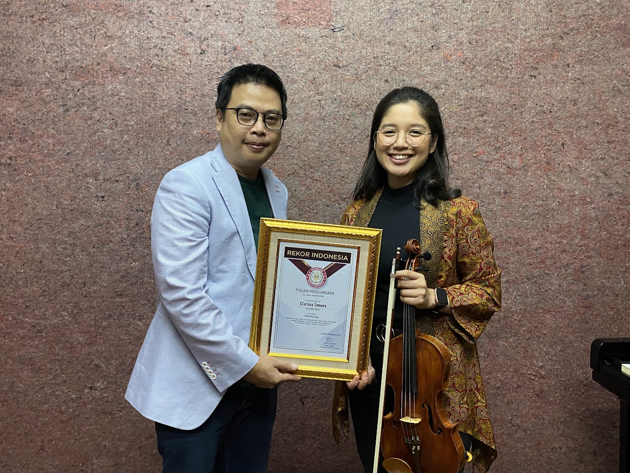 Memainkan Violin Tercepat